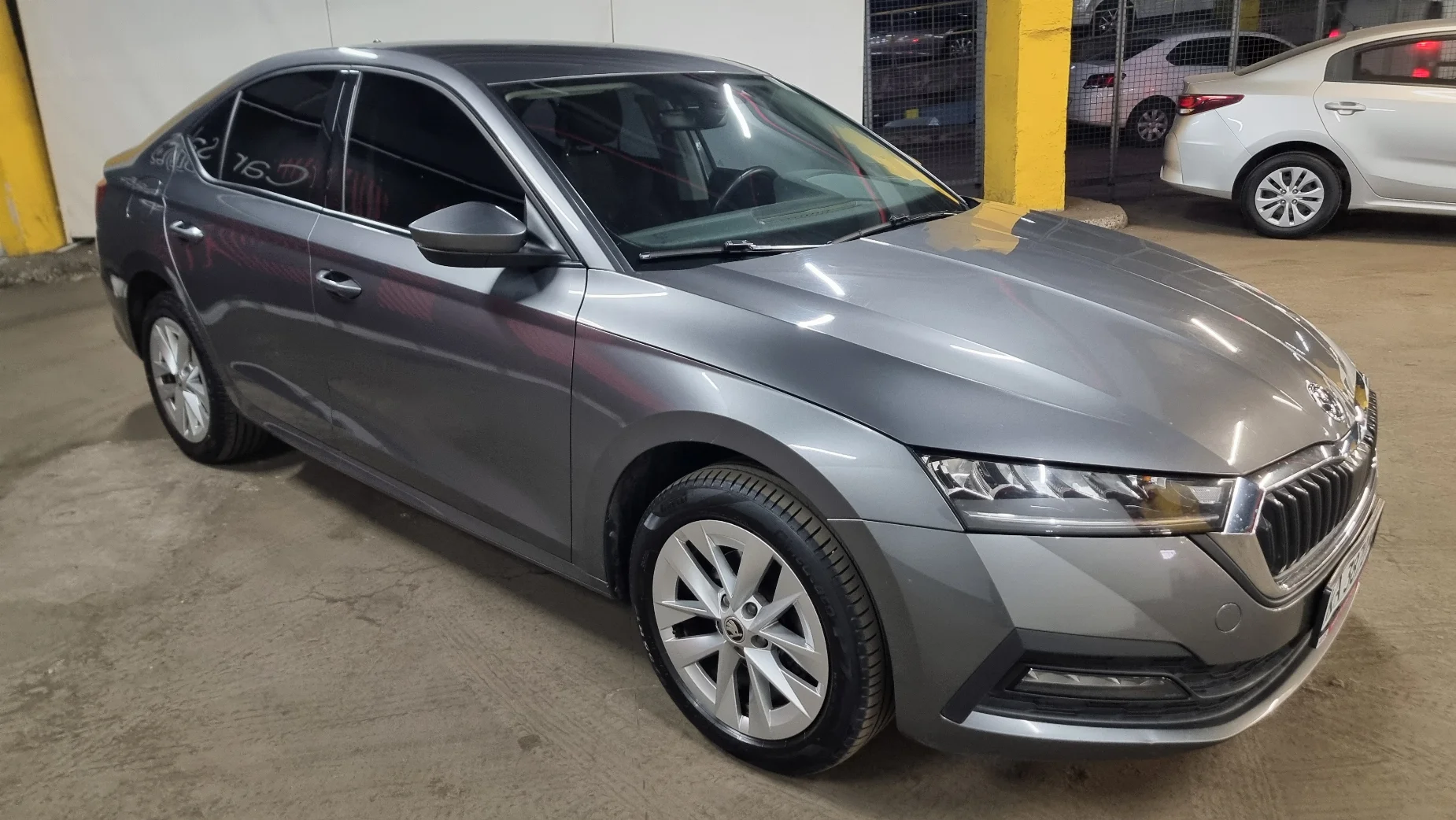 Skoda Octavia photo